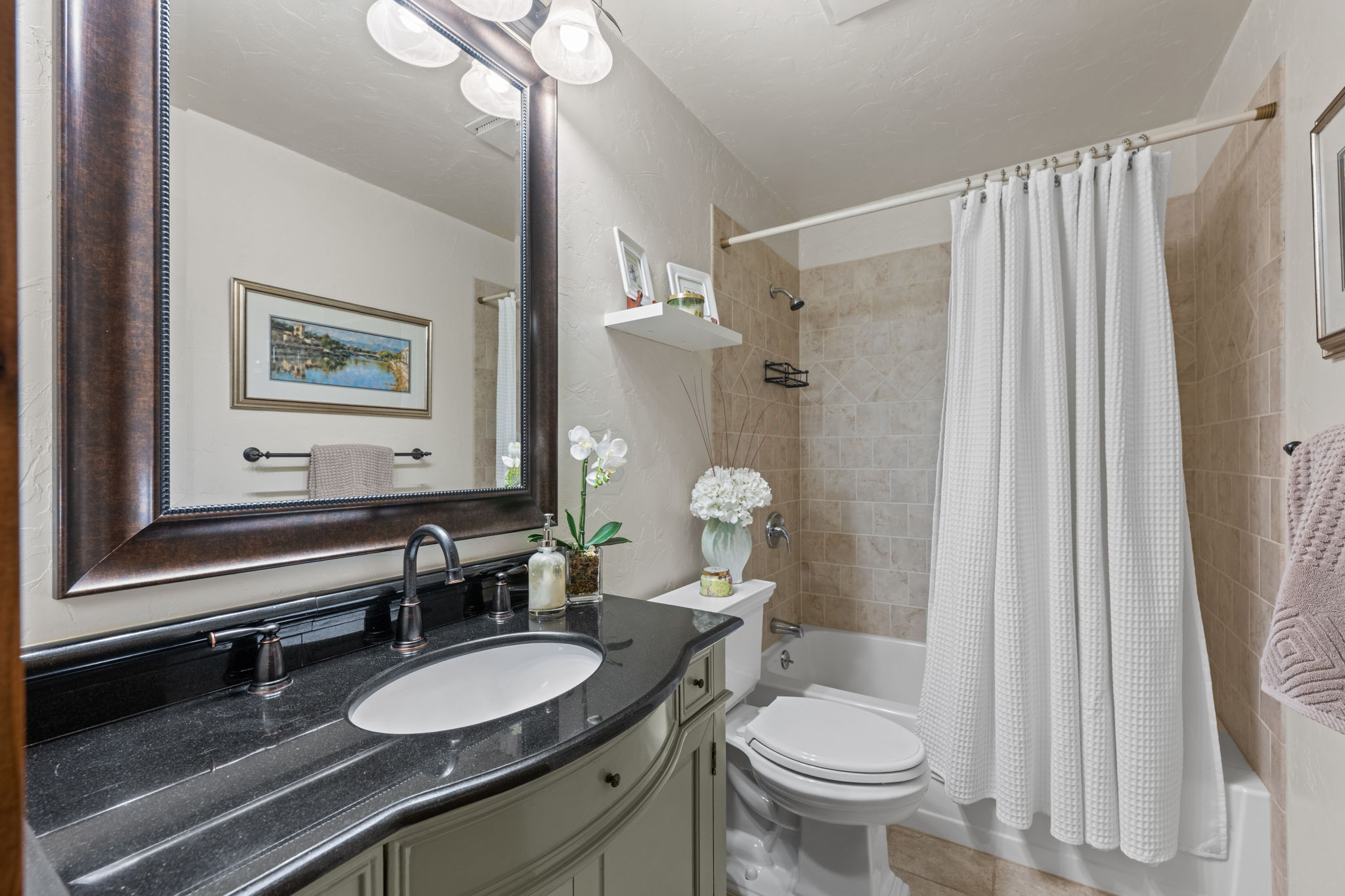 Main Floor Full Bathroom