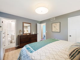 6025 Vine Hill Rd, Minnetonka, MN 55345, US Photo 12