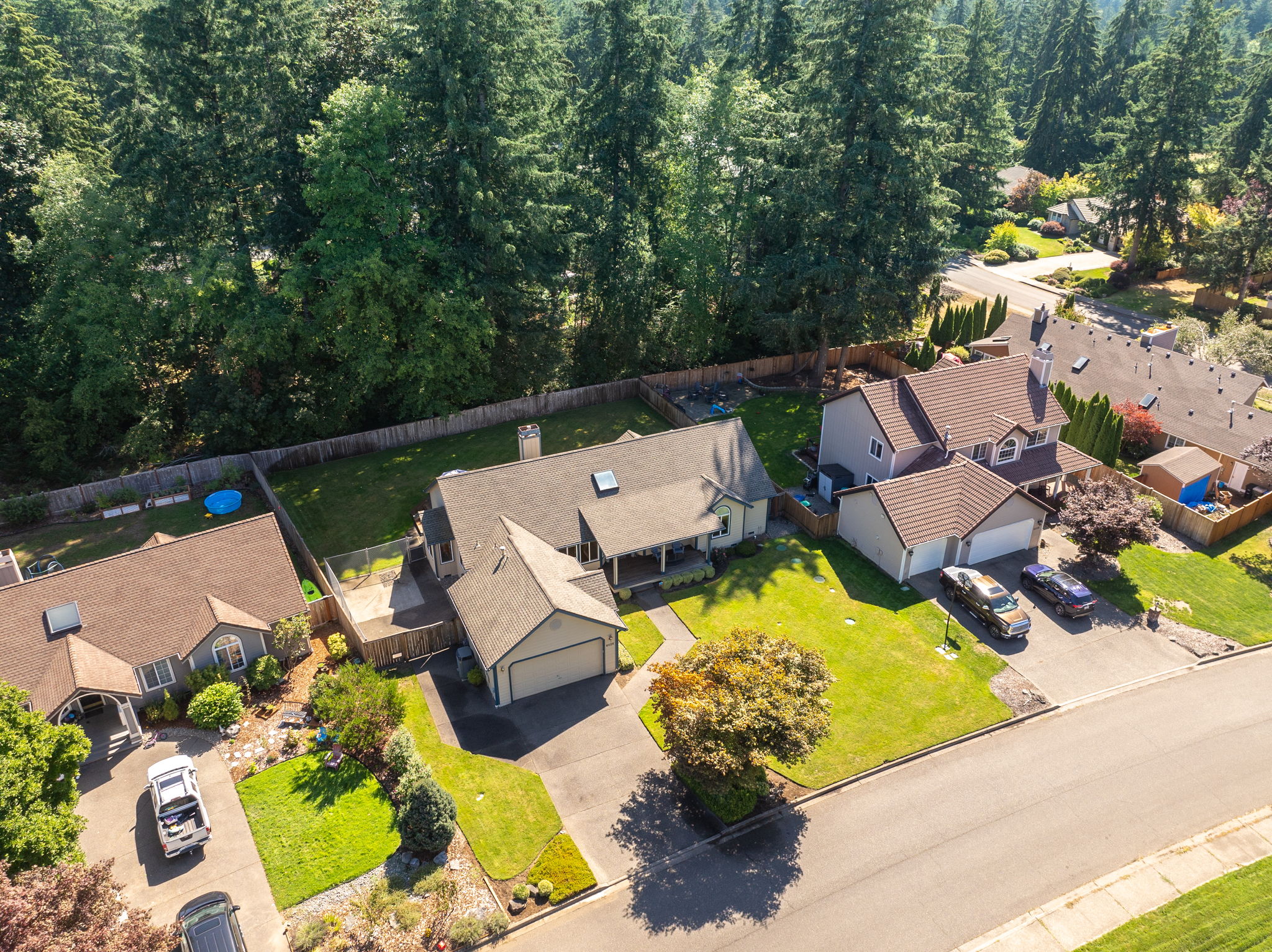 Great lot sizes in this neighborhood give you room to breath but still enjoy the neighborly feel.