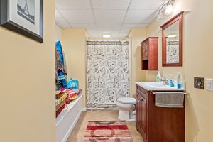  Photo 48
