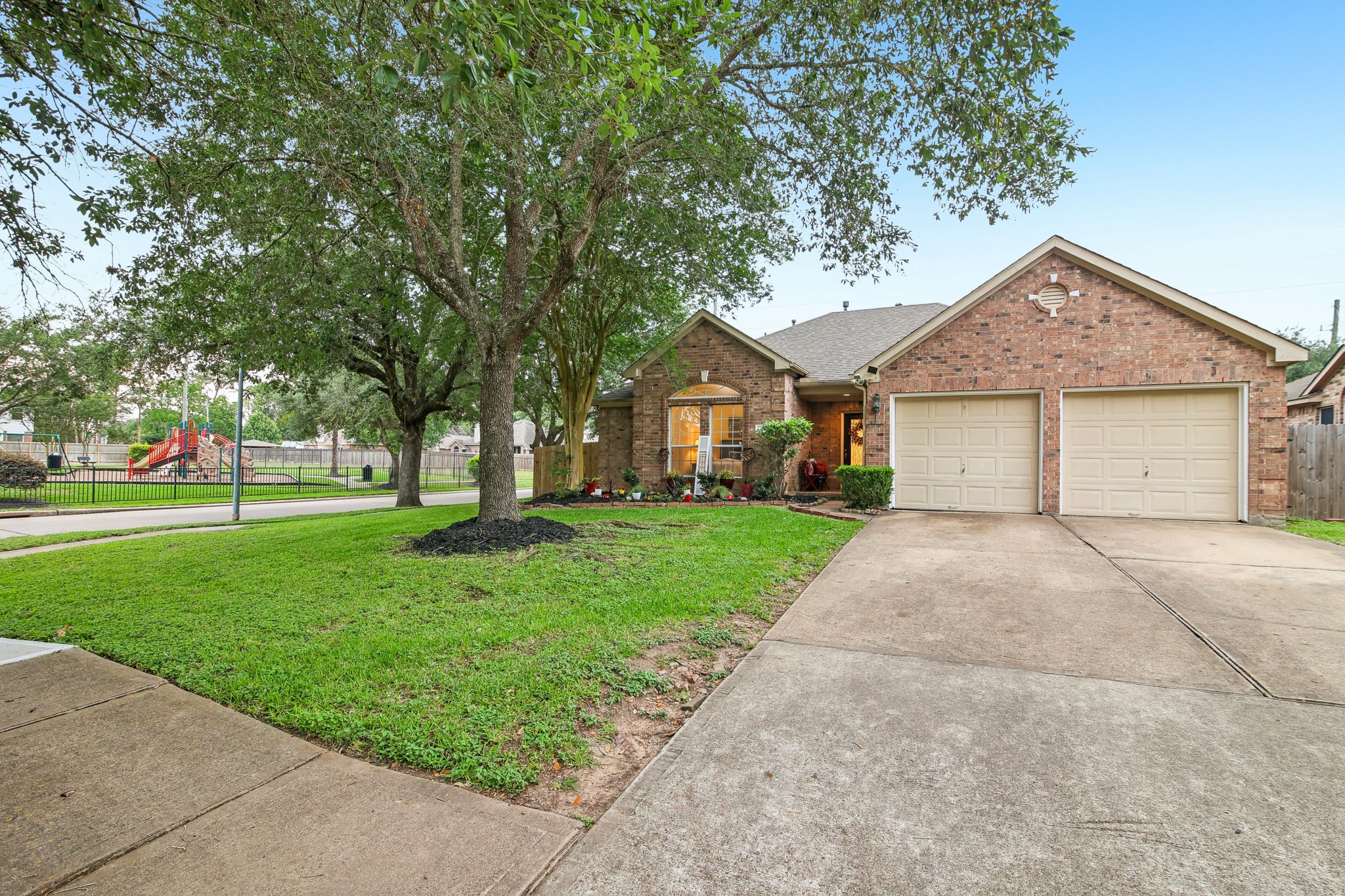 Brazos Trace Dr-0305-002.jpg