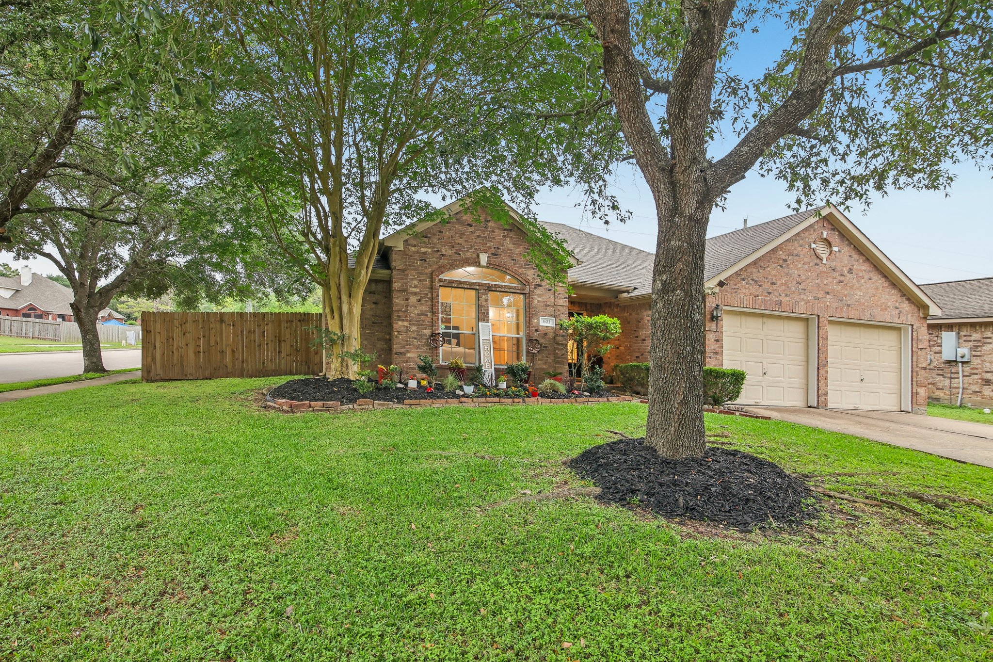 Brazos Trace Dr-0305-006.jpg