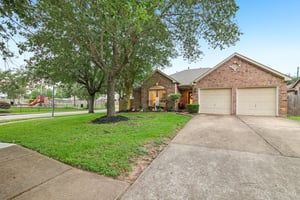 Brazos Trace Dr-0305-002.jpg
