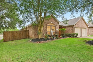 Brazos Trace Dr-0305-005.jpg