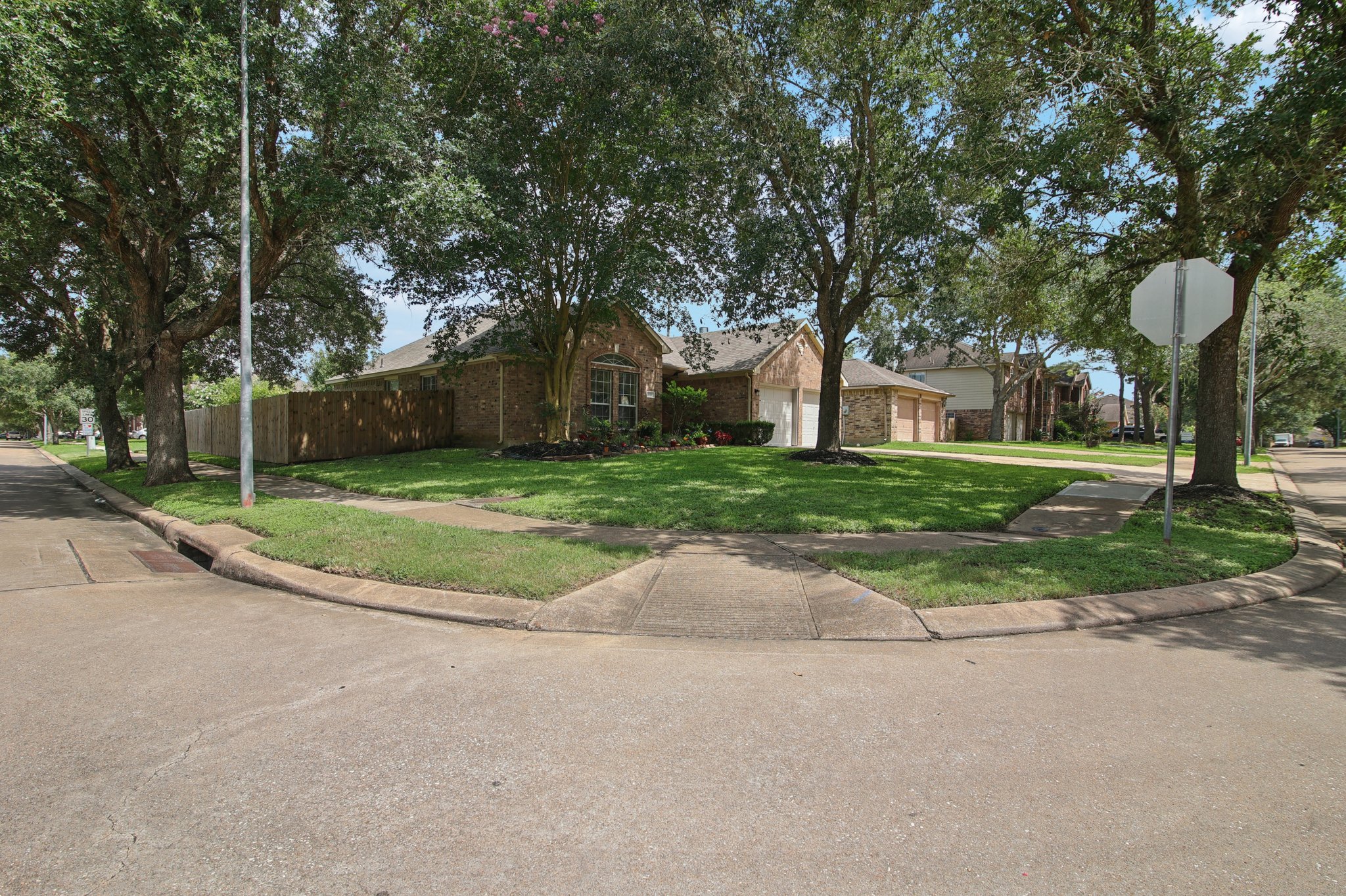 Brazos Trace Dr-S1207-007.jpg