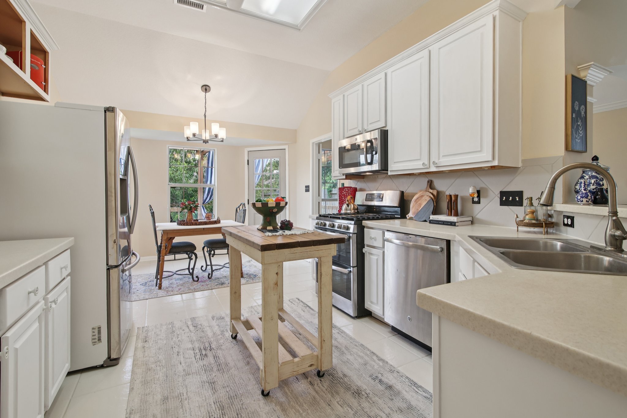 Brazos Trace Dr-S1207-019.jpg
