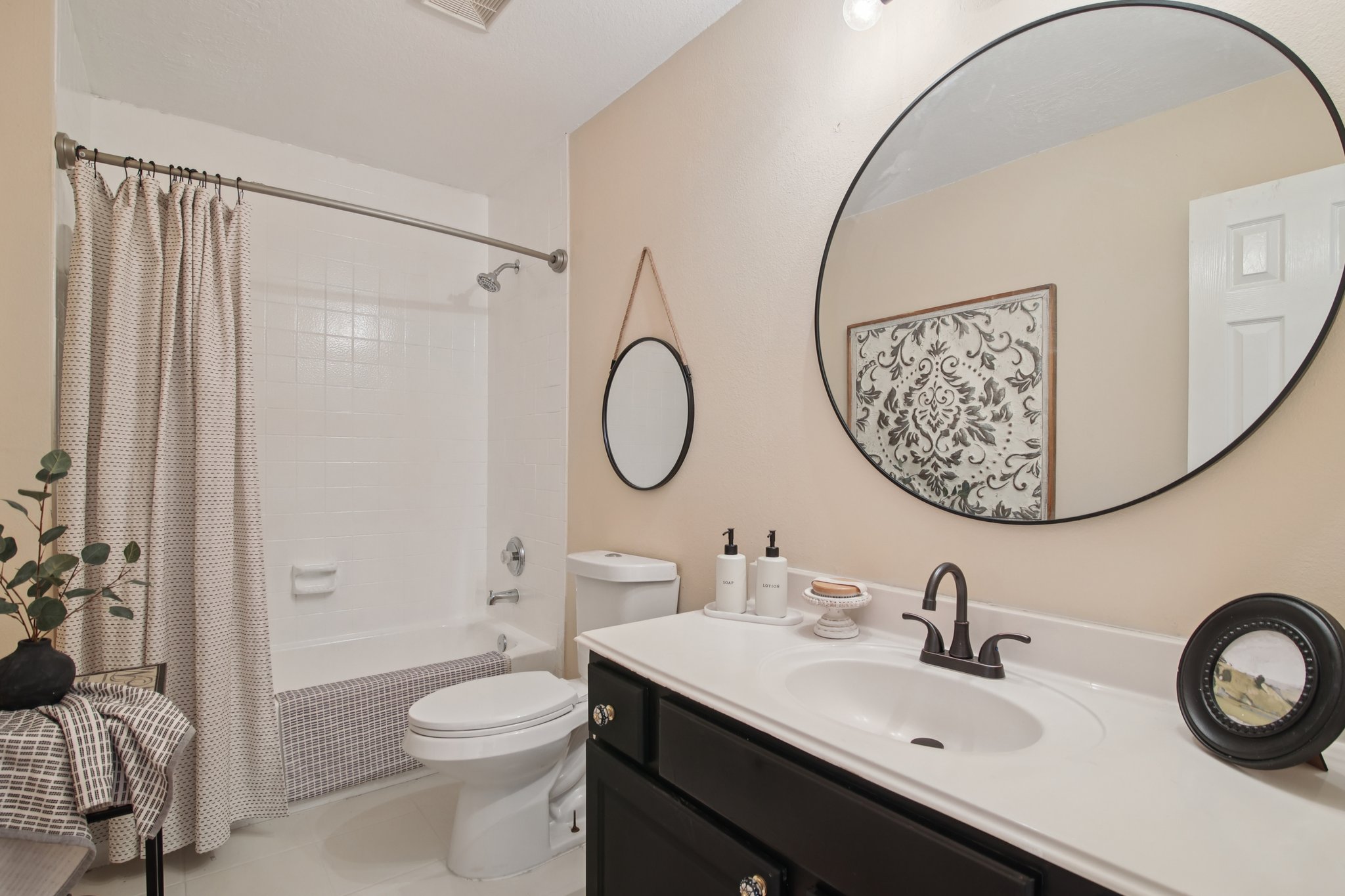 Brazos Trace Dr-S1207-021.jpg