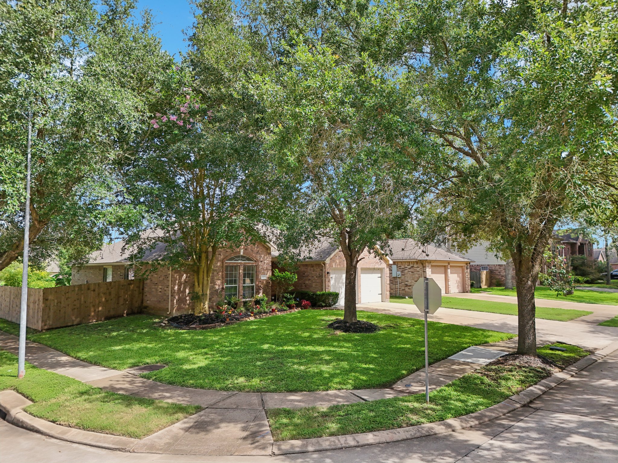 Brazos Trace Dr-S1207-043.jpg