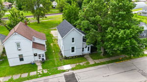  Photo 47