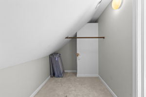 Bed 2 Closet