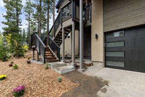  Photo 0