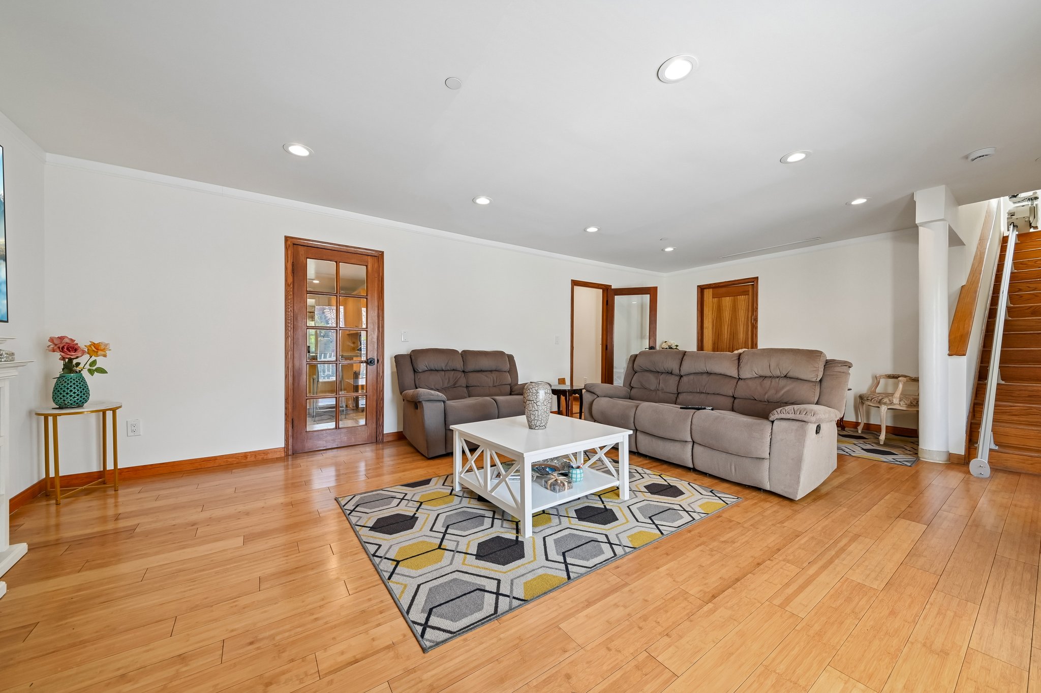 N Las Palmas Ave-S1708-029.jpg