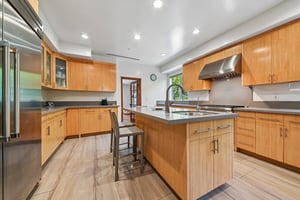 N Las Palmas Ave-S1708-022.jpg