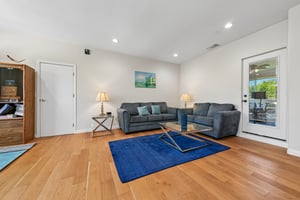 N Las Palmas Ave-S1708-053.jpg