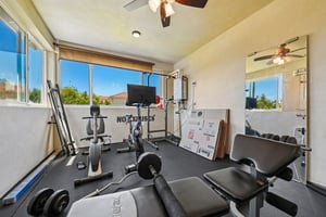 N Las Palmas Ave-S1708-055.jpg