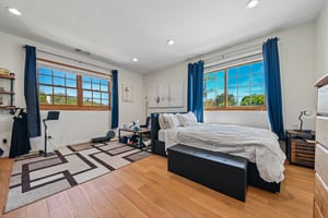 N Las Palmas Ave-S1708-065.jpg