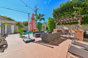 N Las Palmas Ave-S1708-077.jpg