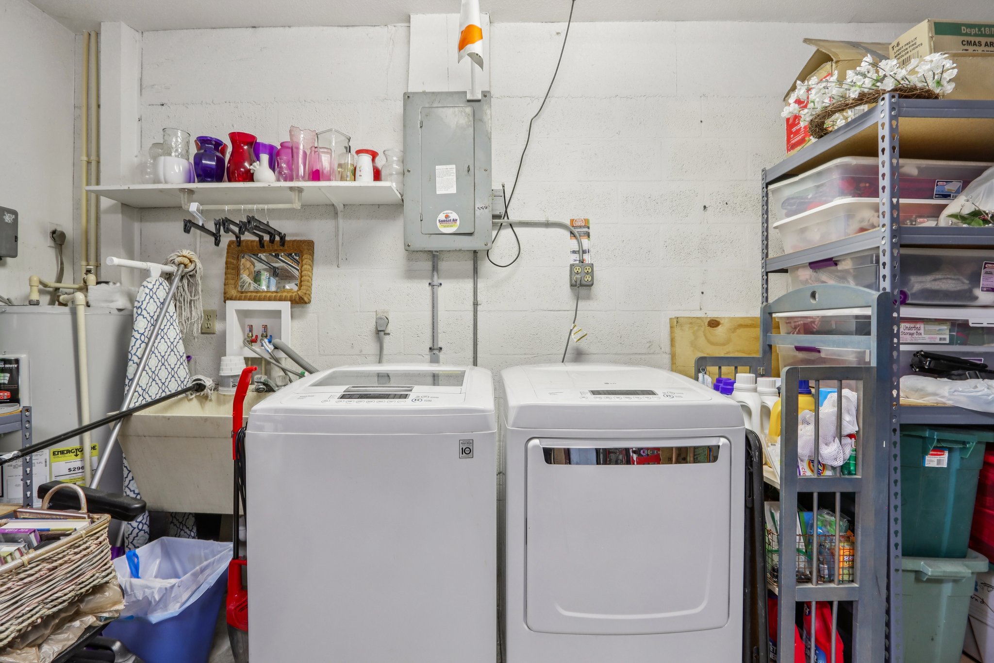 NE 17th Pl-S2510-023.jpg