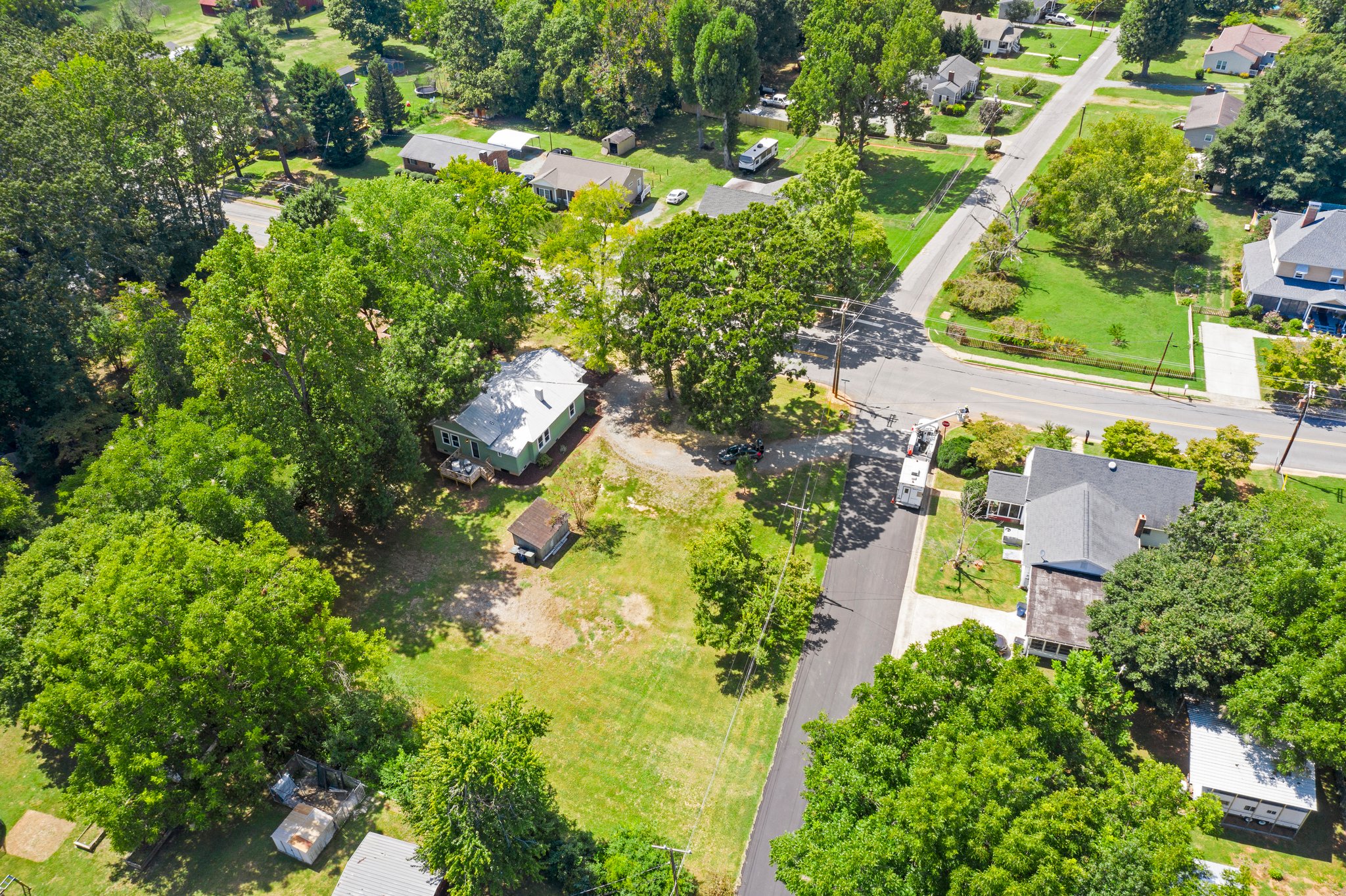 603 Springwood Ave, Gibsonville, NC 27249