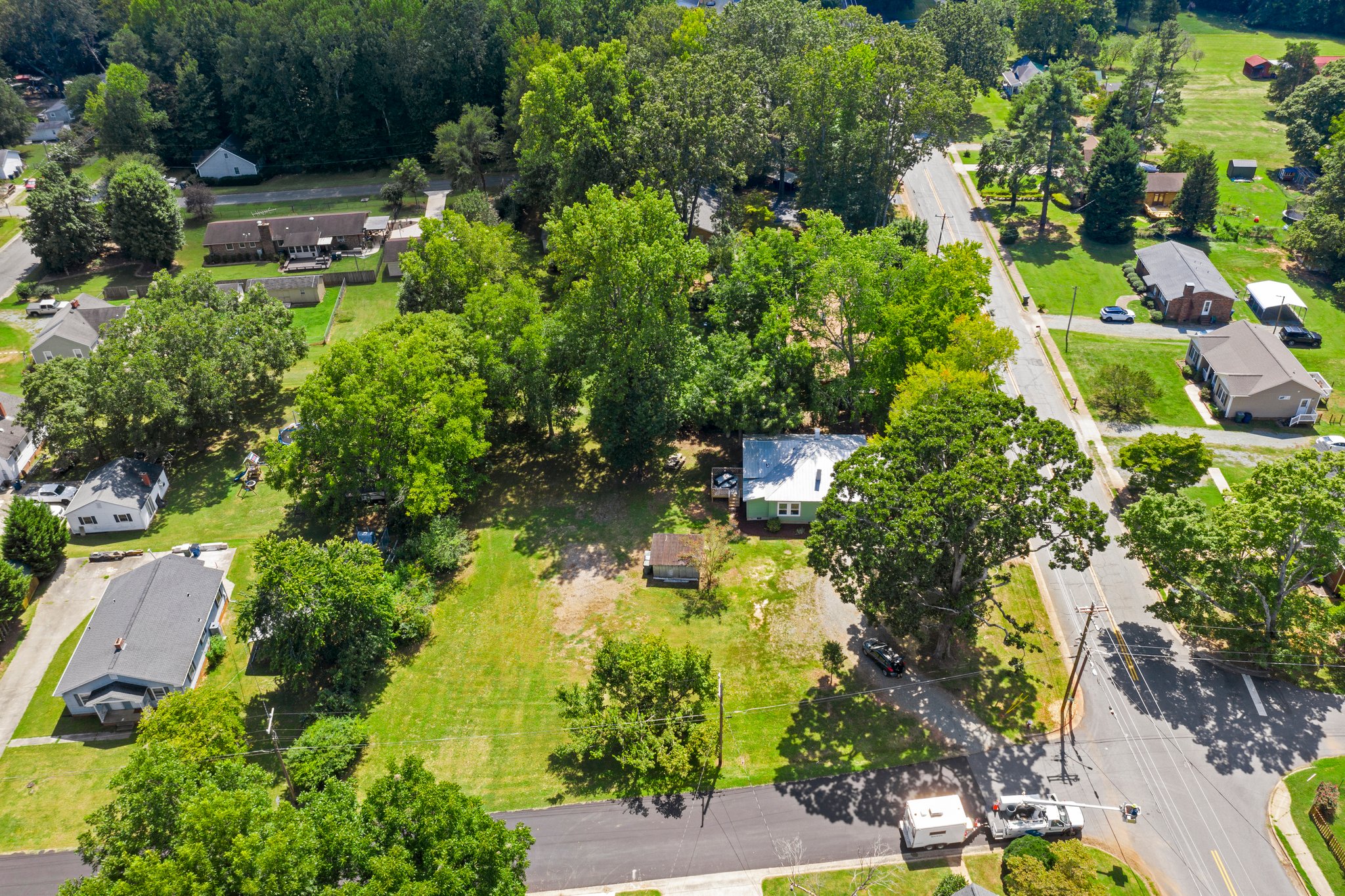 603 Springwood Ave, Gibsonville, NC 27249