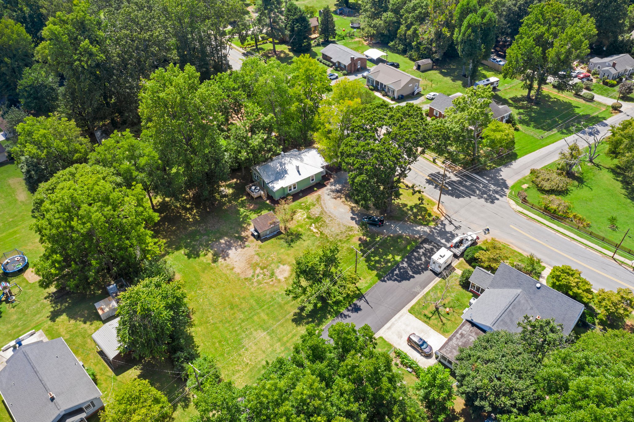 603 Springwood Ave, Gibsonville, NC 27249