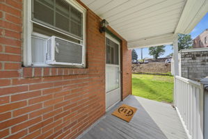  Photo 30