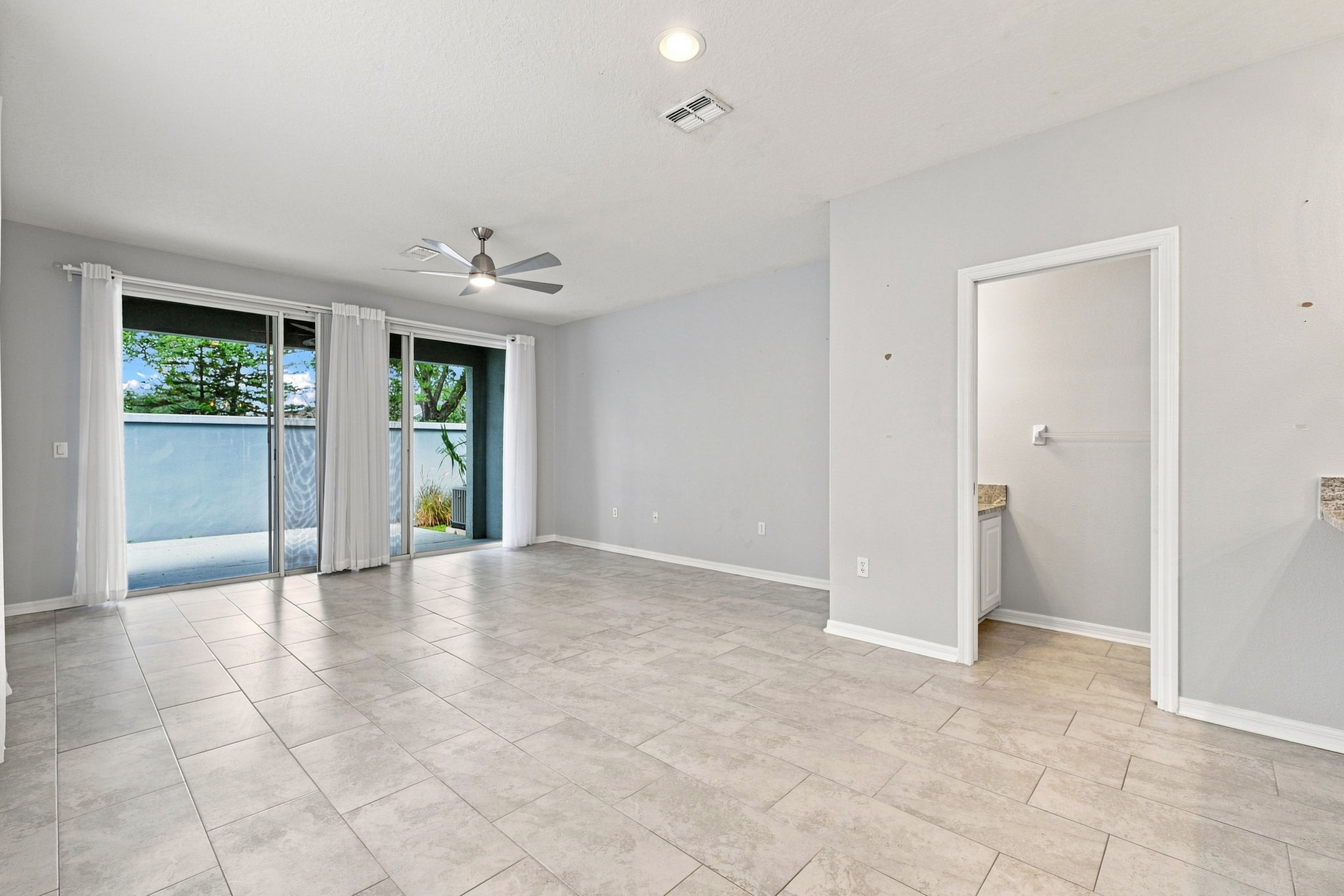 Dining Room2