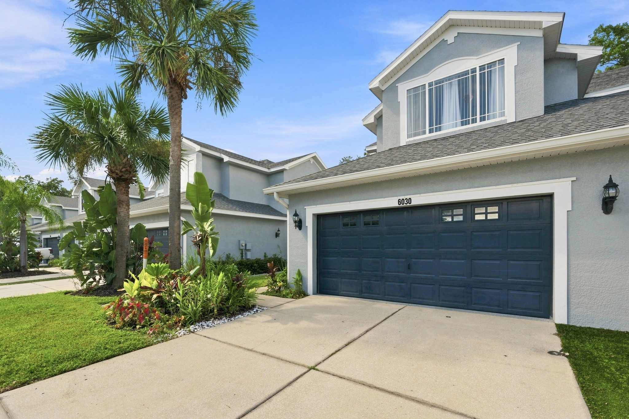 Front Exterior4