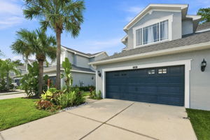 Front Exterior4