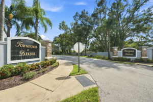 16-Townhomes at Parkside