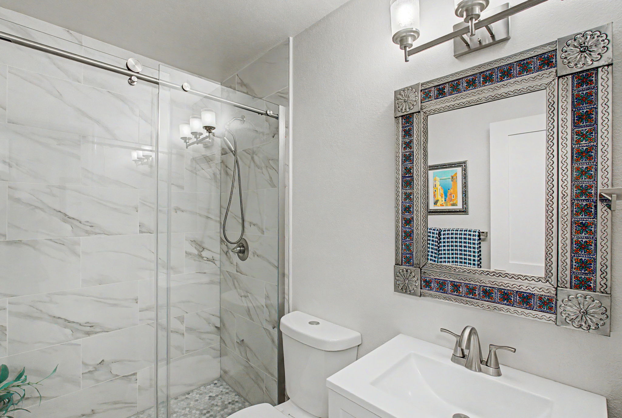 Main Level Bathroom (Fully Refurbished)
