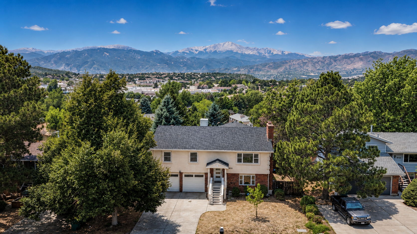 Aerial view (but you HAVE to see the views from the deck, wow!)