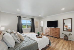 Prinicipal Bedroom w/ En Suite