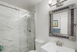 Main Level Bathroom (Fully Refurbished)