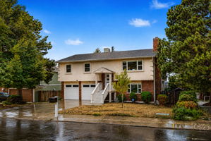 Quiet neighborhood, mature tres... welcome home!