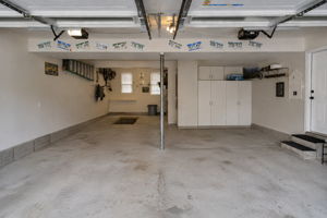 AI Version Of Garage (No cars)