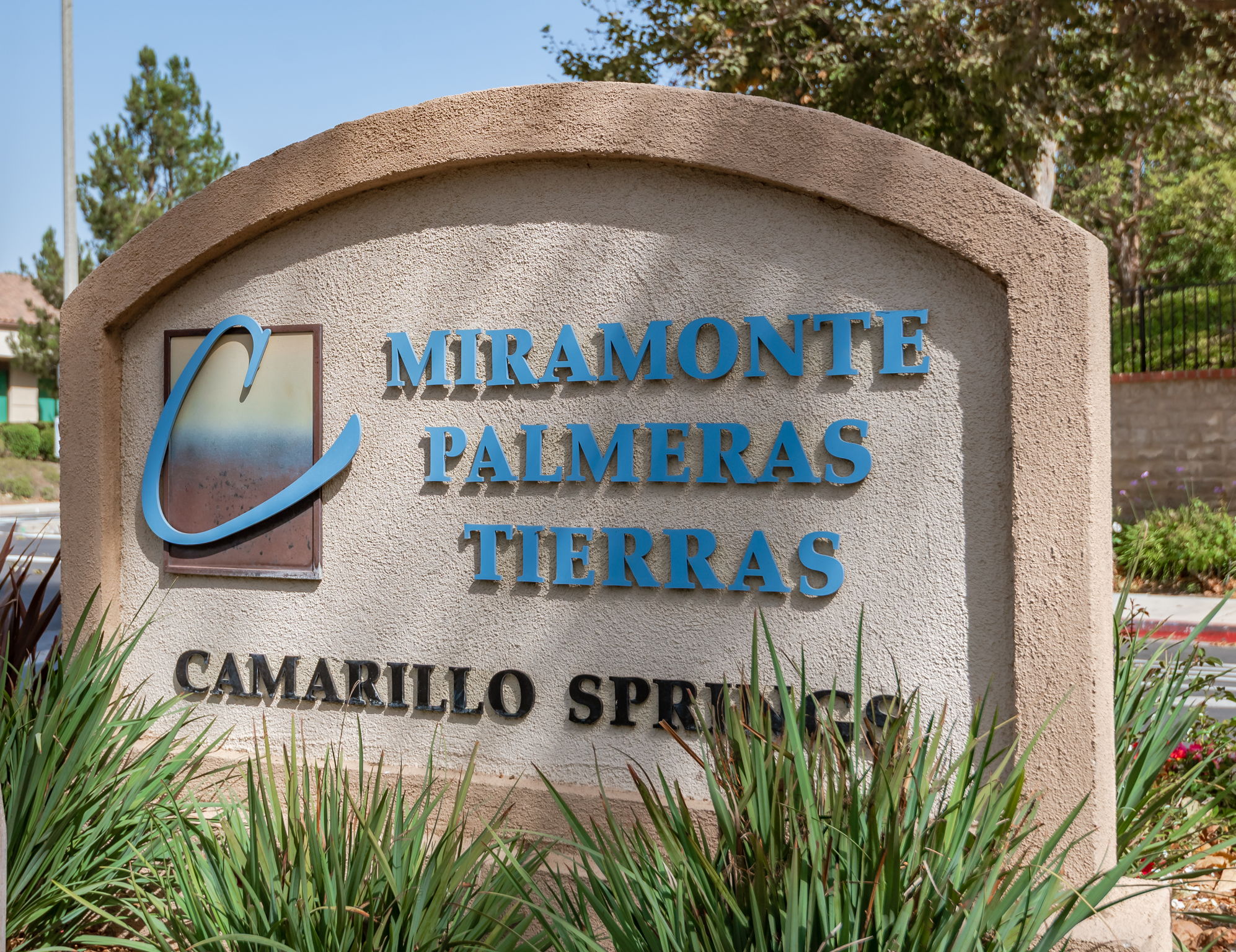 27-Camarillo Springs Welcome to Miramonte Palmeras Tierras