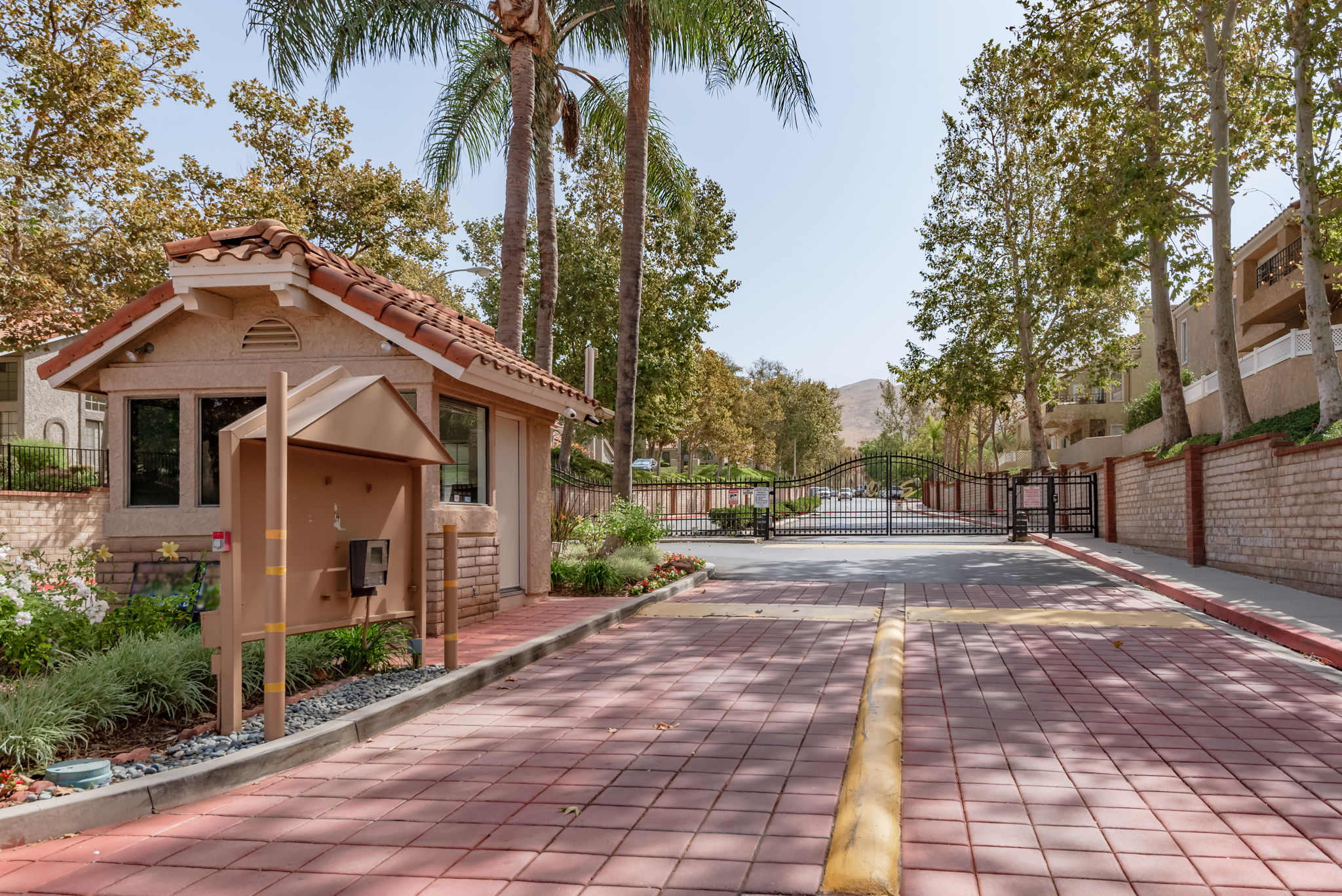 28-Camarillo Springs Gated Entrance