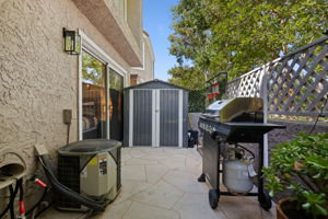 20-Bedroom Patio