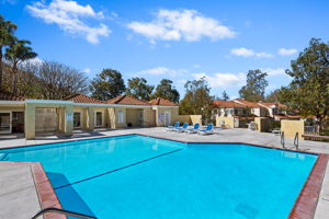 32-Camarillo Springs Community Swimming Pool