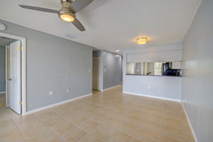  113th St Apt 212 -017