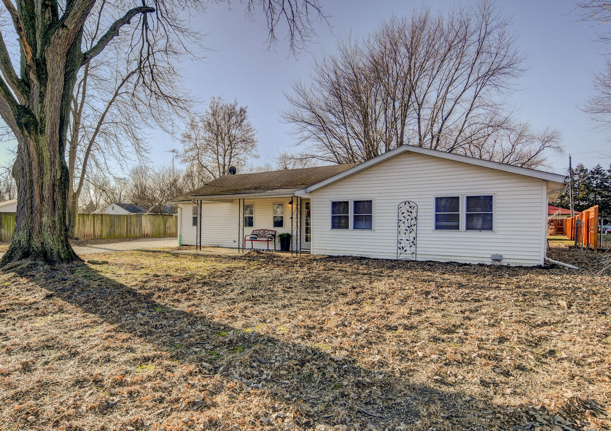 6033 Mill St, Pleasant Plains, IL 62677 Design Eyes Photography