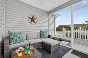 Front Lanai