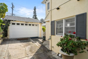 6036 Friends Avenue-45