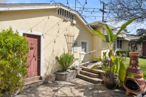 6036 Friends Avenue-50