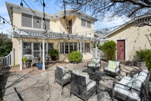 6036 Friends Avenue-55