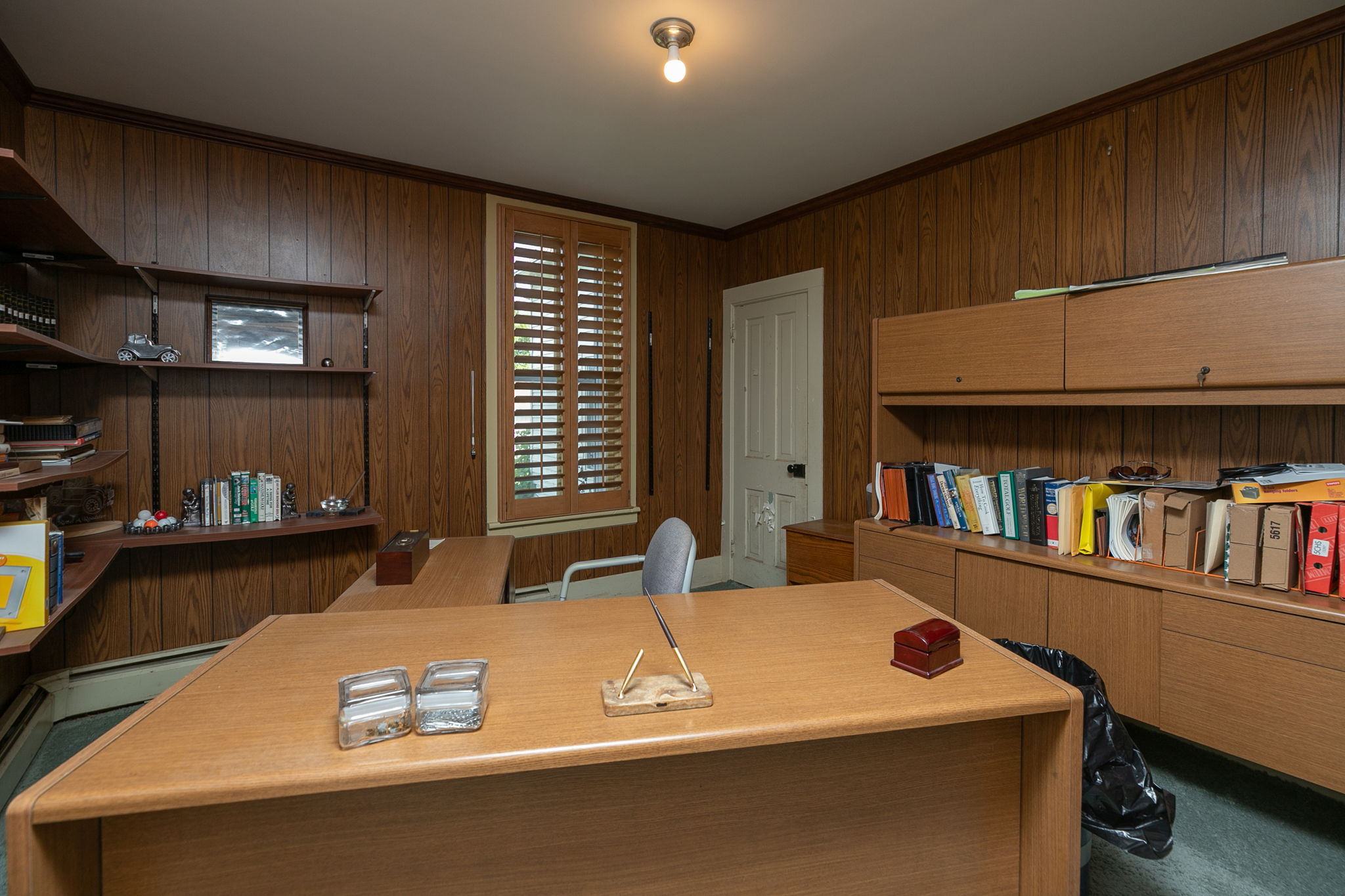 06-Bedroom