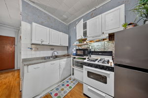 Apt1