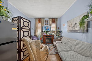 Apt1