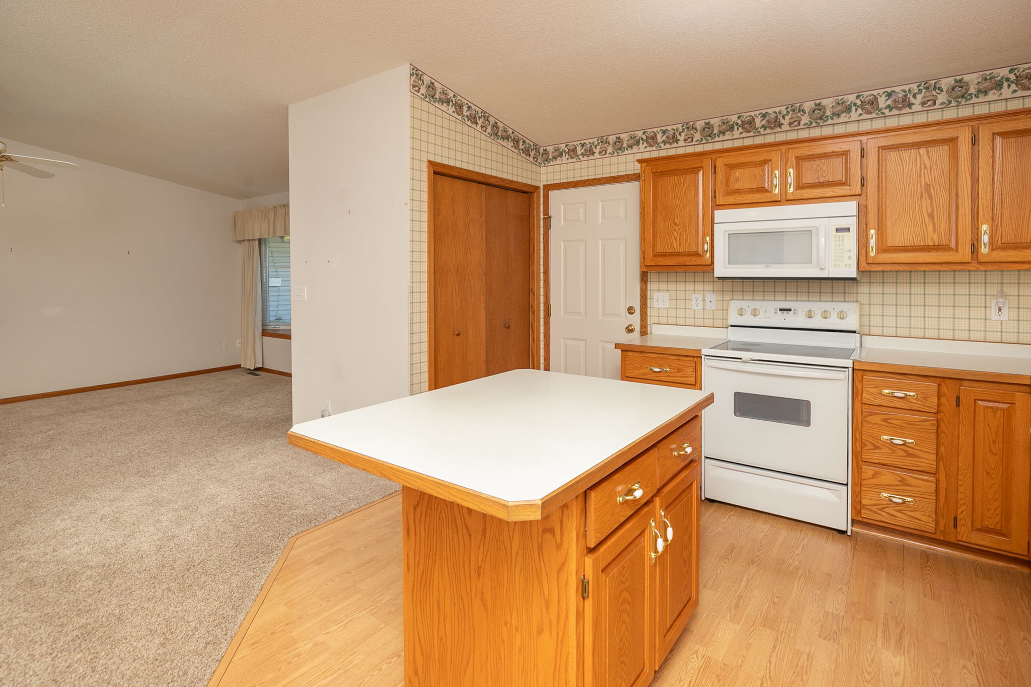 12-Kitchen